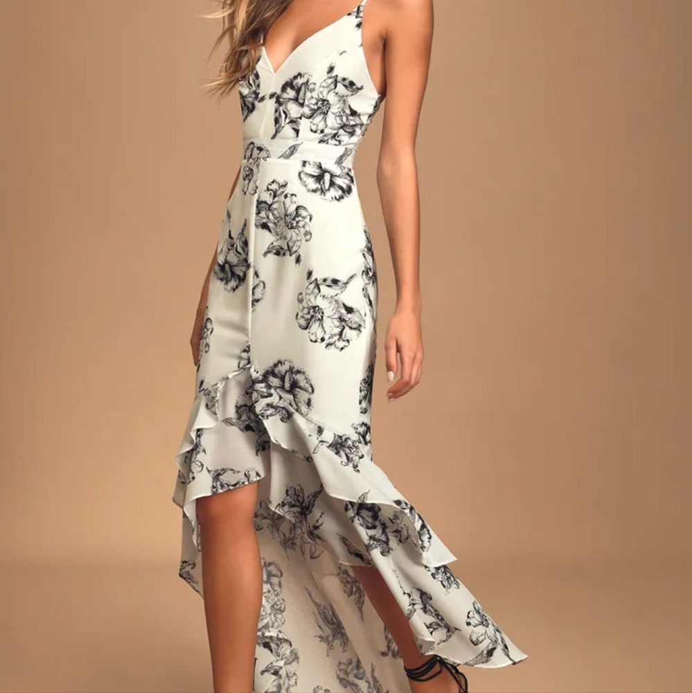 NWT Darling Daylily Lulus